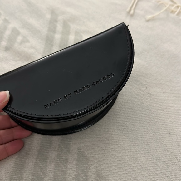 MARC by MARC JACOBS Sunglasses and Case - Picture 6 of 8